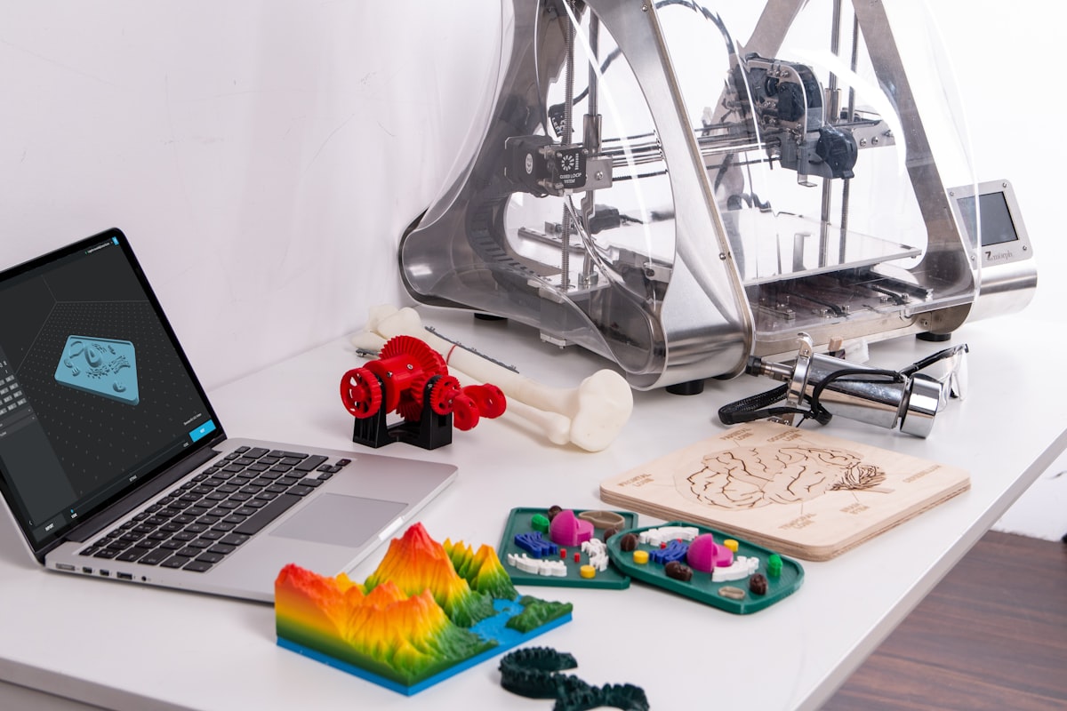 A 3D printer producing a detailed model